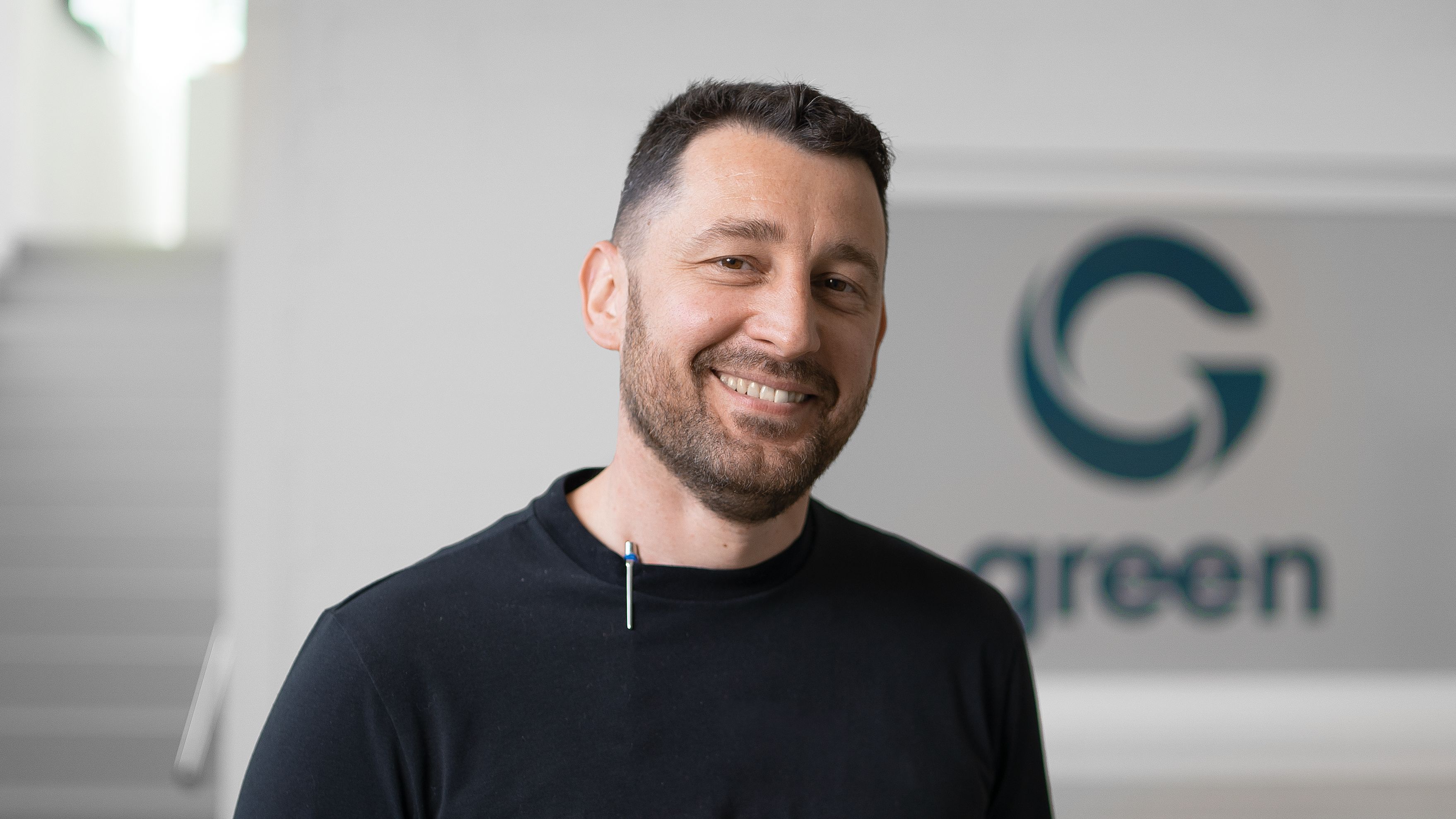 Portraitfoto von Stefan, Datacenter Maintenance Manager