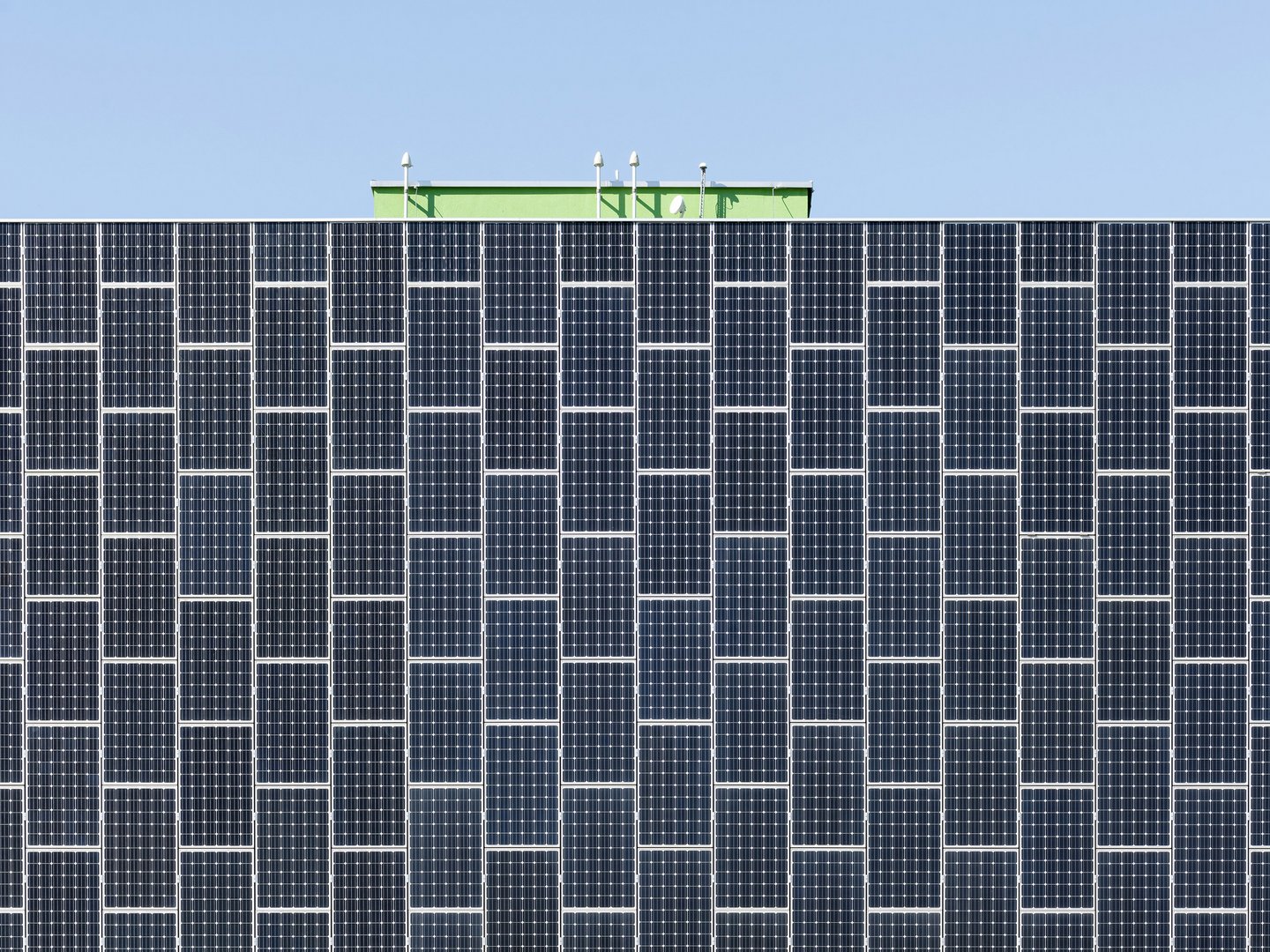 Bild: Datacenter Campus ZRH1 Solarfassade